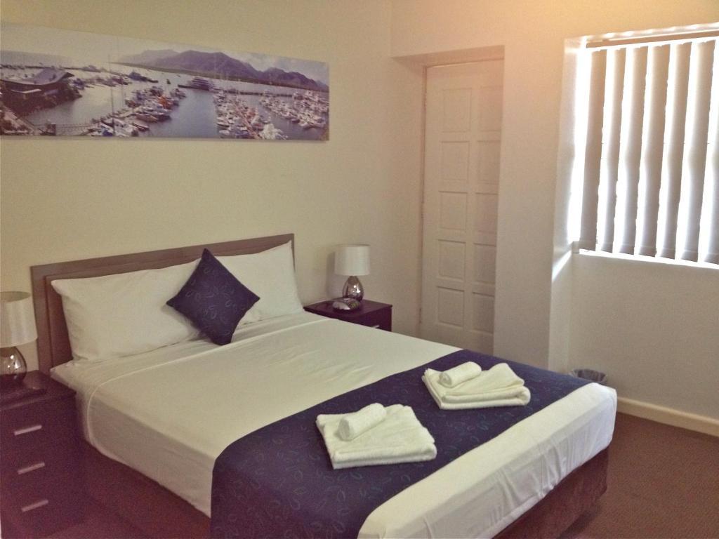 Lees Hotel Ingham Bilik gambar