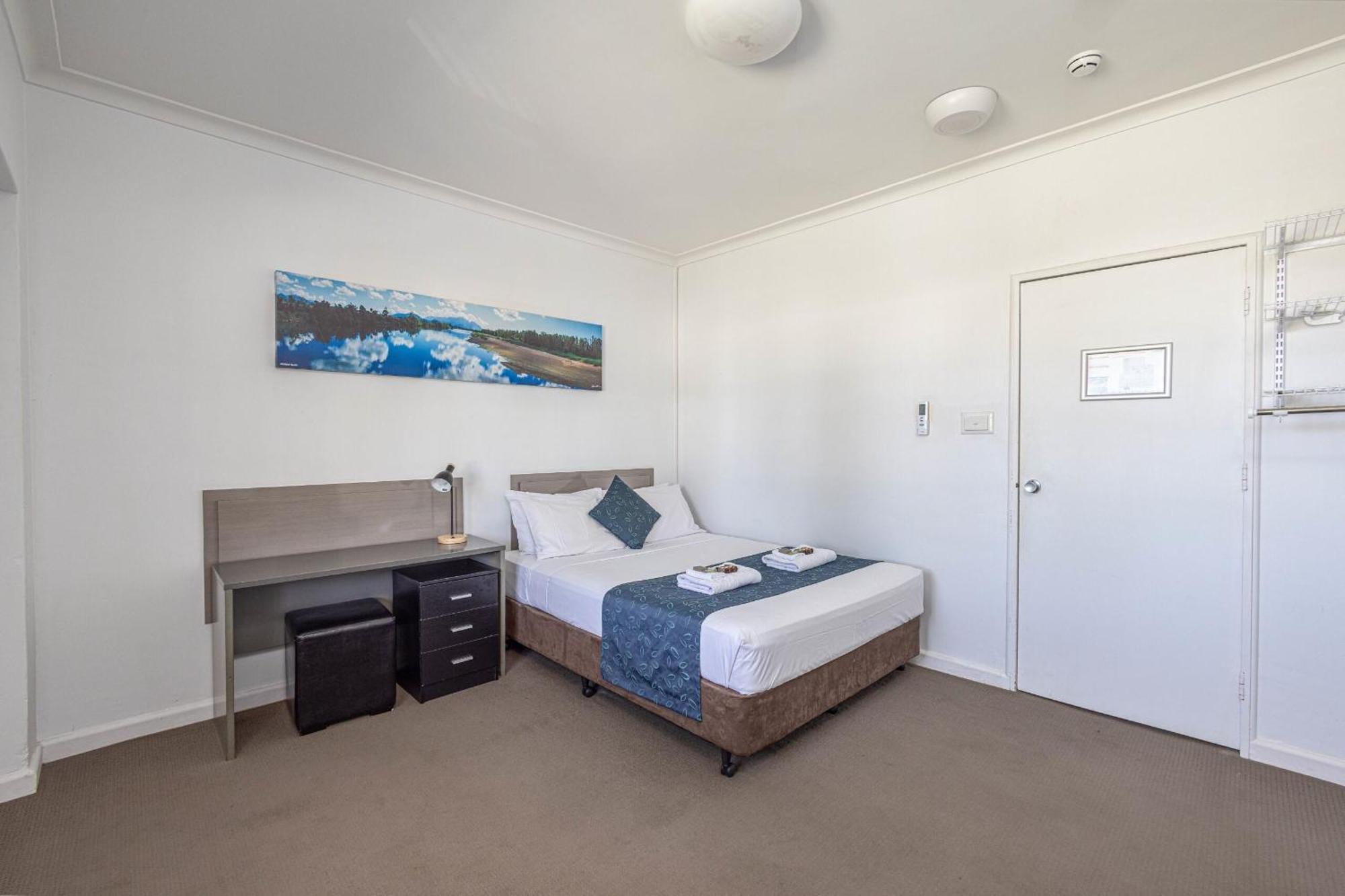 Lees Hotel Ingham Luaran gambar