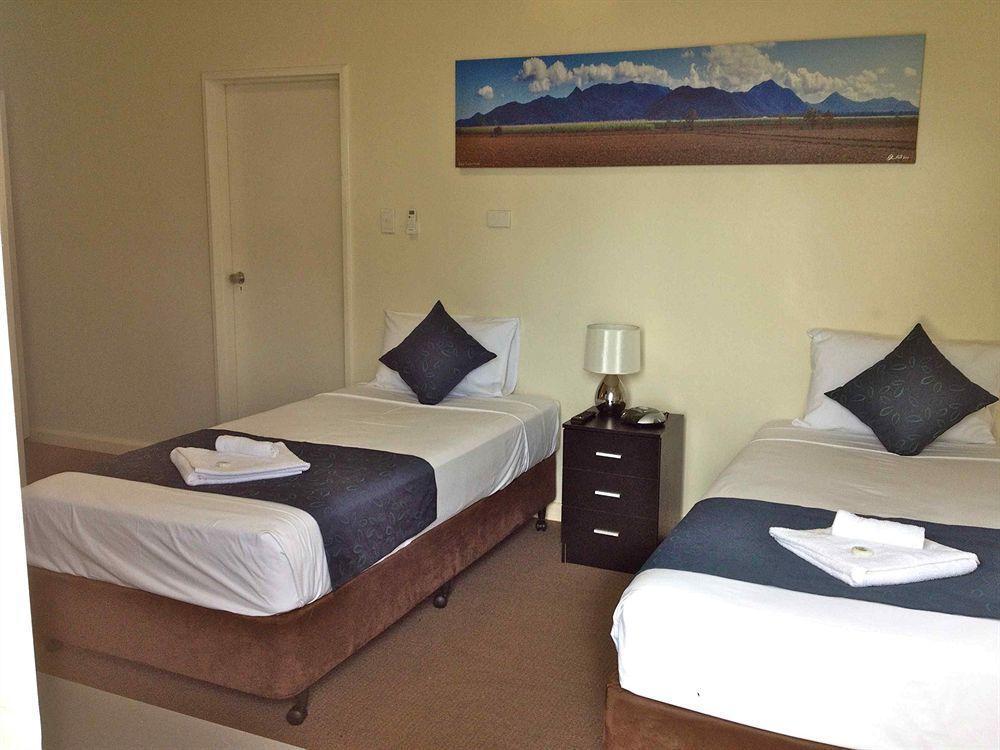 Lees Hotel Ingham Luaran gambar